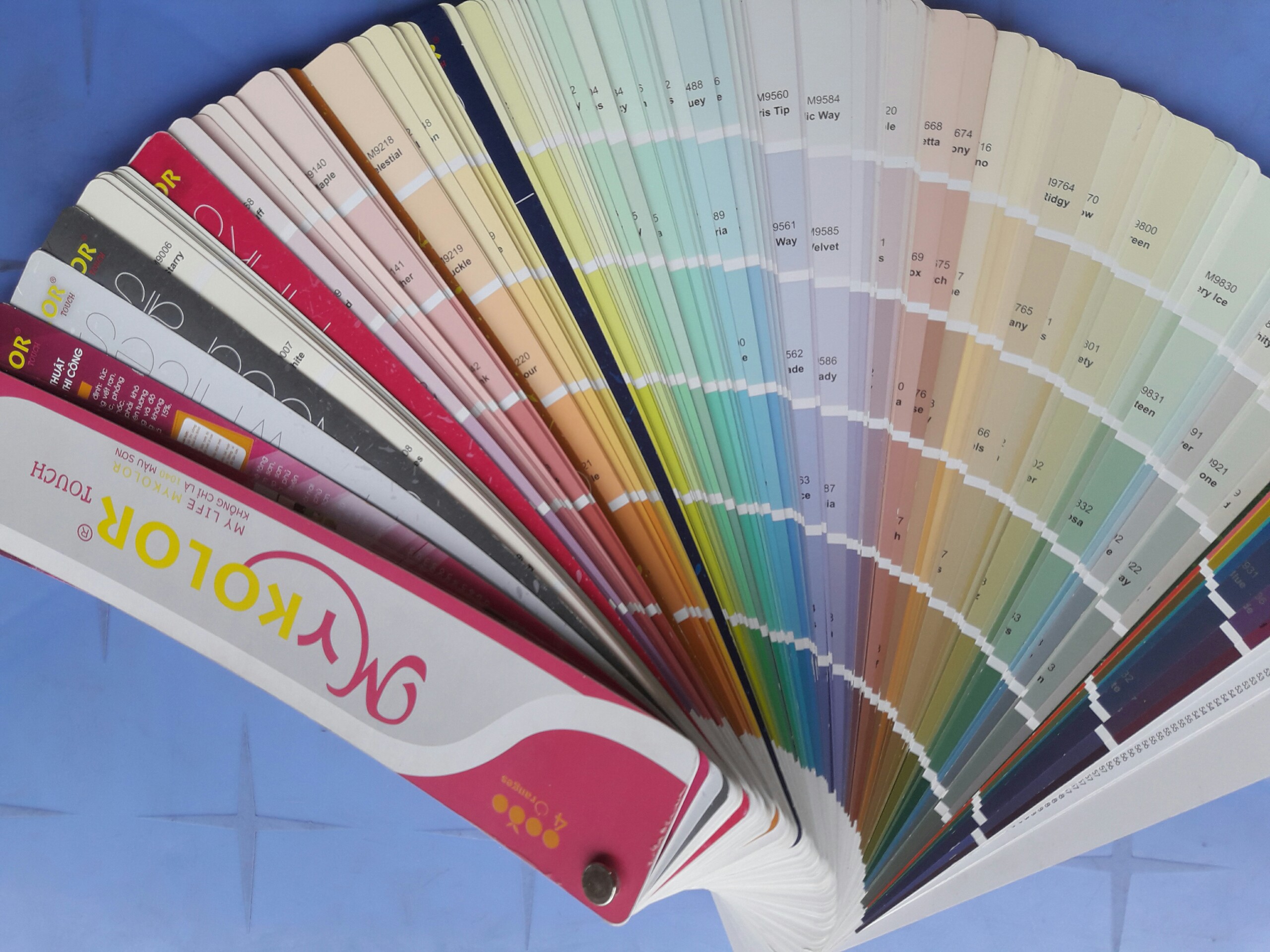 Bảng màu sơn của Mykolor