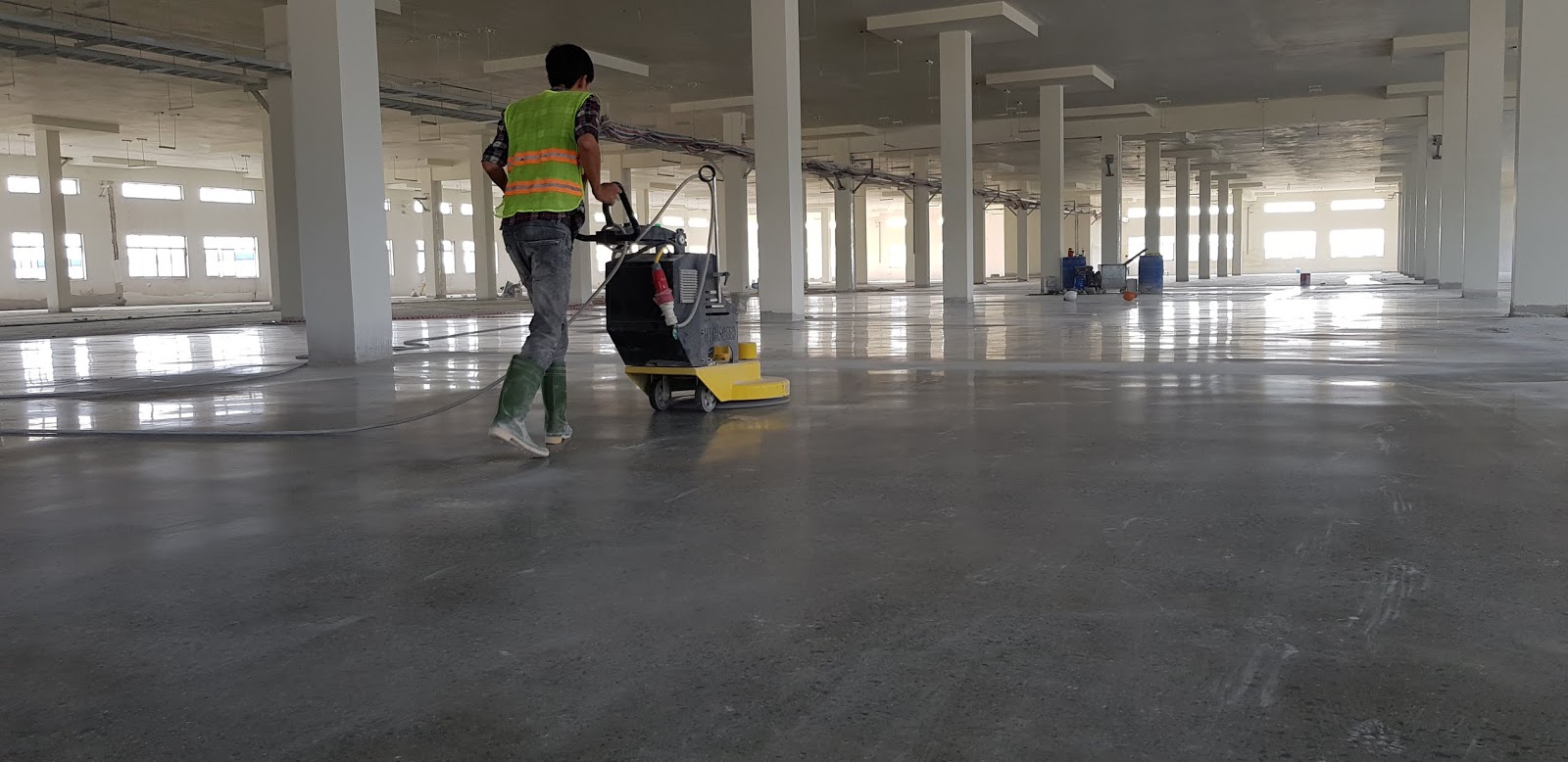 sơn nền bê tông cho nhà xưởng
